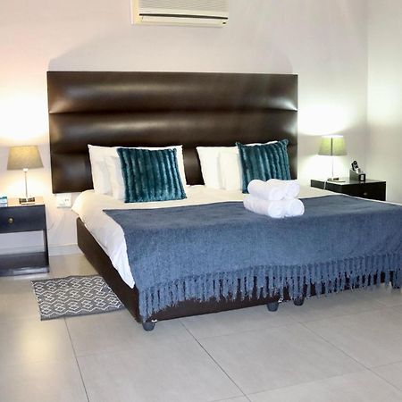 Cavallo Guesthouse Windhoek Buitenkant foto