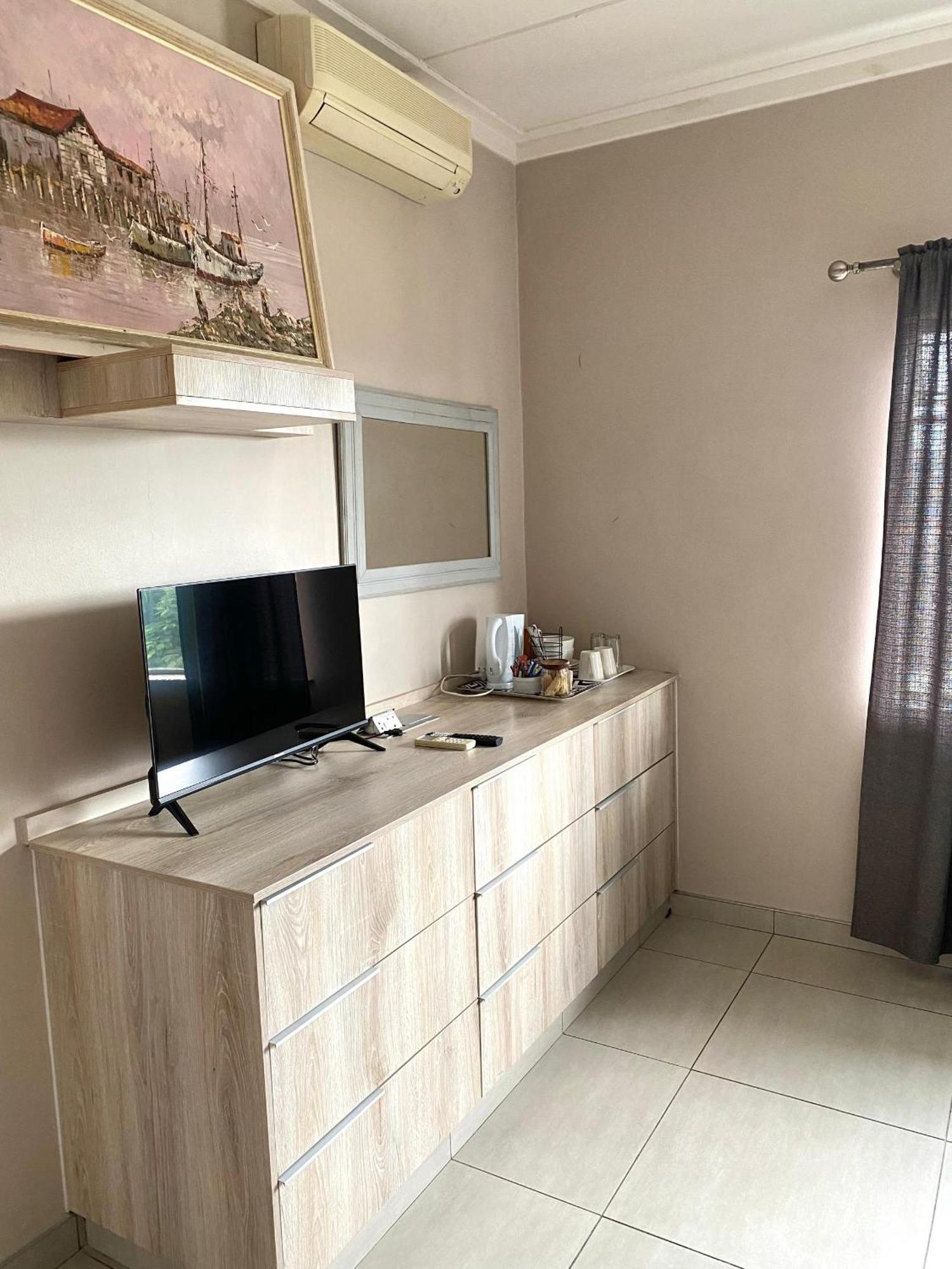 Cavallo Guesthouse Windhoek Buitenkant foto