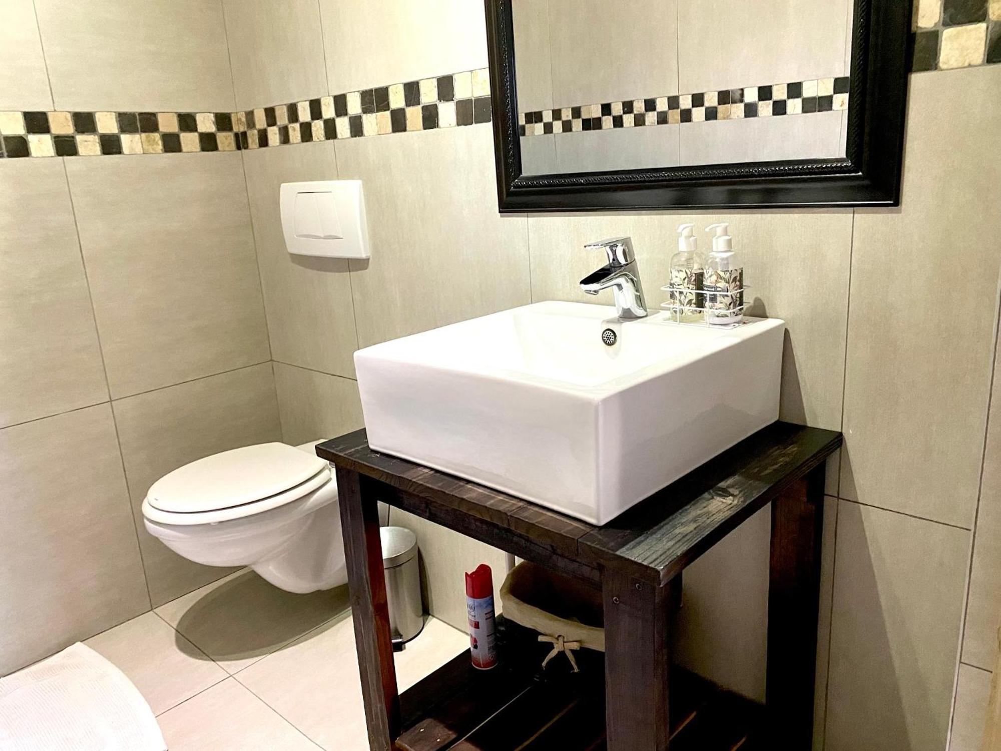 Cavallo Guesthouse Windhoek Buitenkant foto