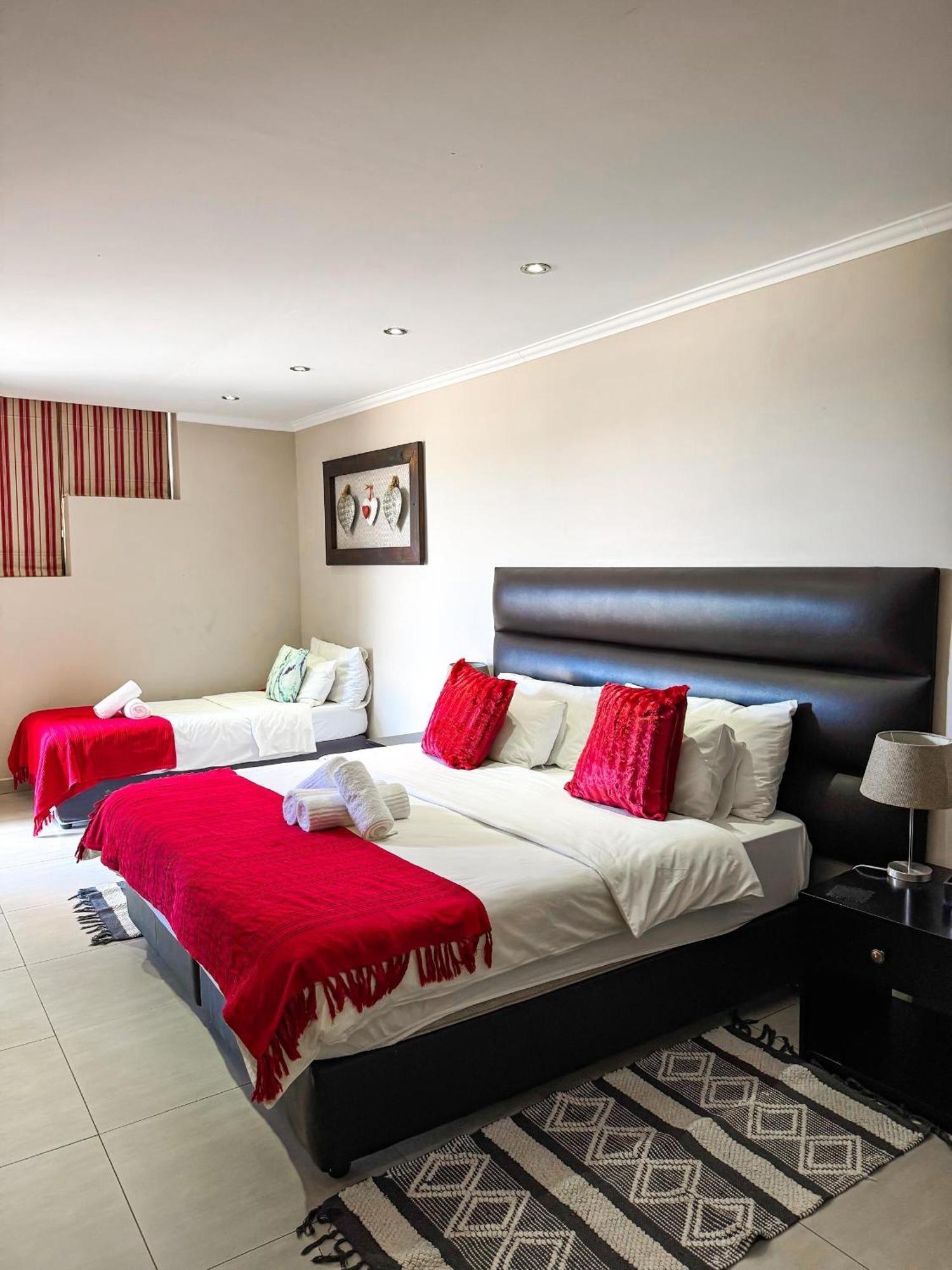 Cavallo Guesthouse Windhoek Buitenkant foto